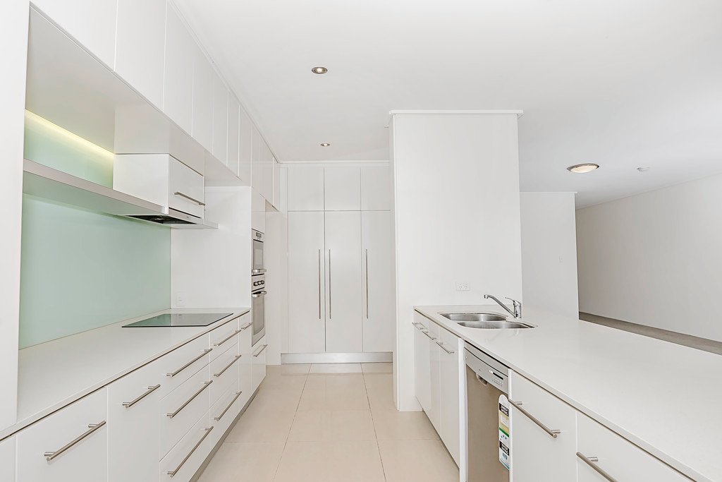 223/1 Toombul Ave  MIAMI 3