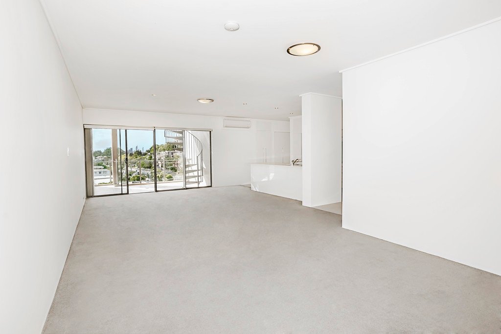 223/1 Toombul Ave  MIAMI 6