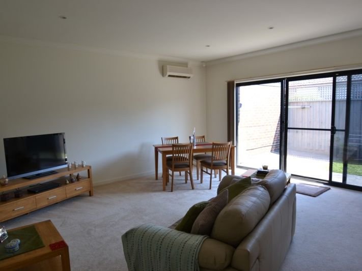 Gallery: 2/231 Warrigal Road