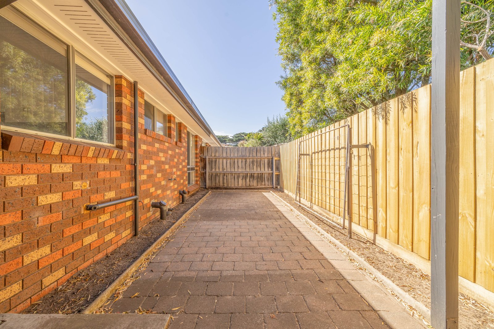 Real Estate and Property in 2/231A Point Lonsdale Road, Point Lonsdale, VIC