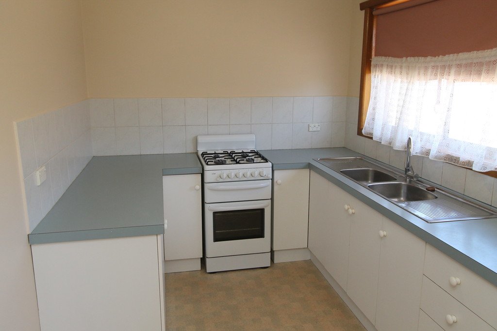 2/232 Albert Street SEBASTOPOL 7