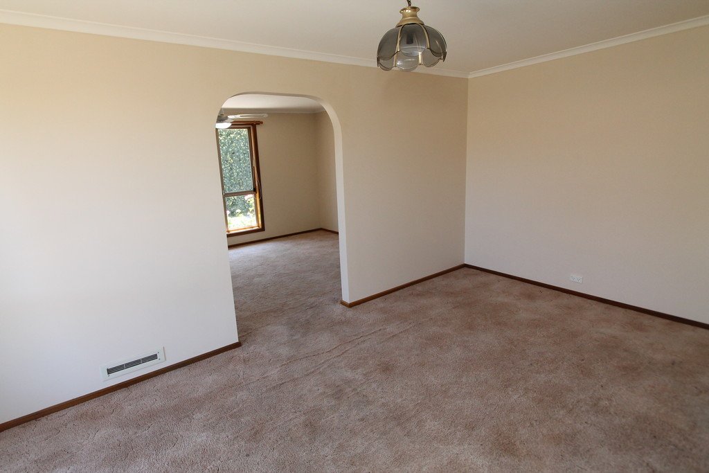 2/232 Albert Street SEBASTOPOL 8