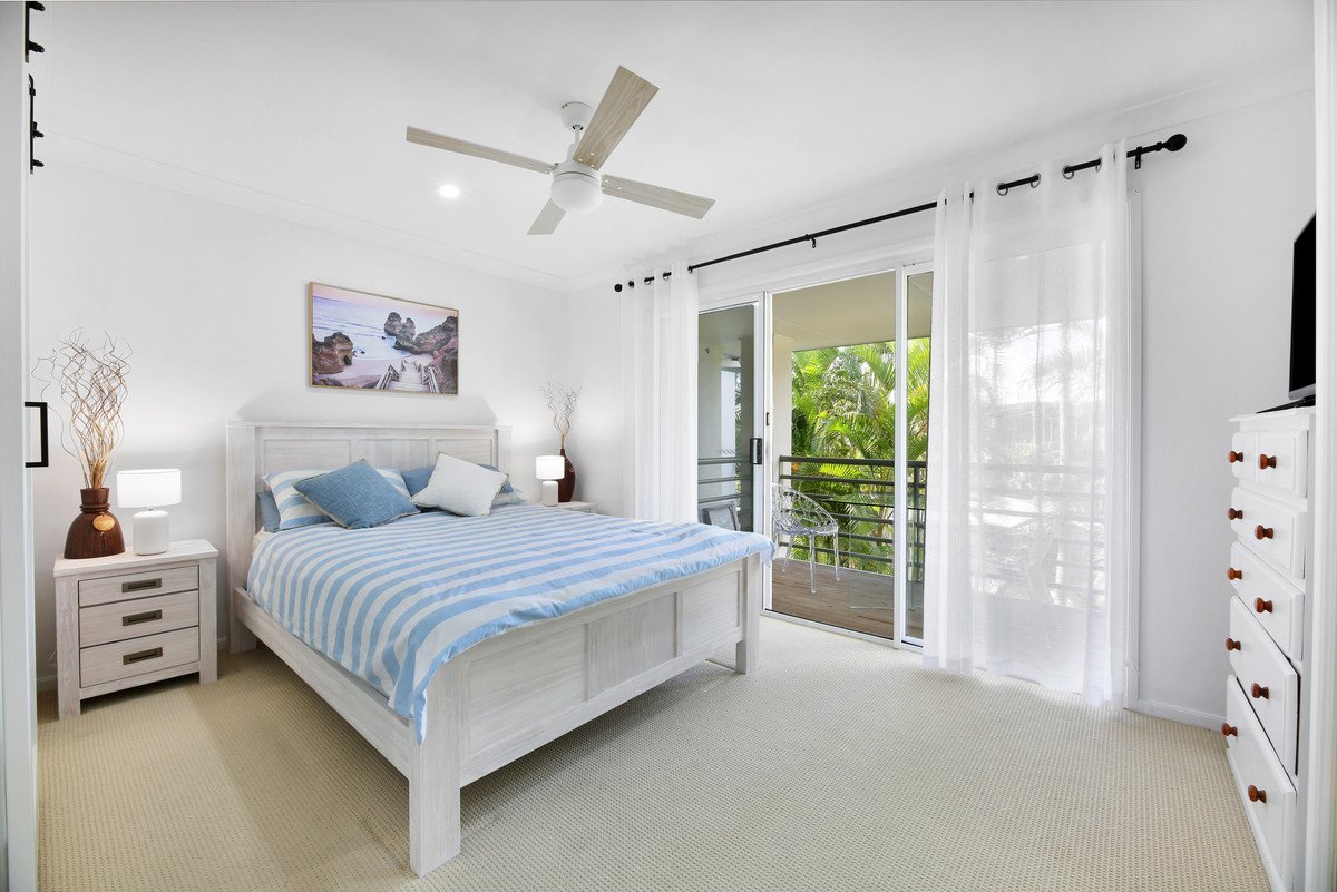 223/215 Cottesloe Drive Mermaid Waters 8