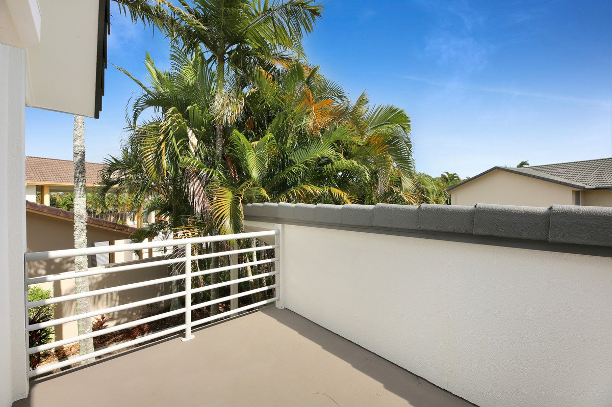 223/215 Cottesloe Drive Mermaid Waters 15