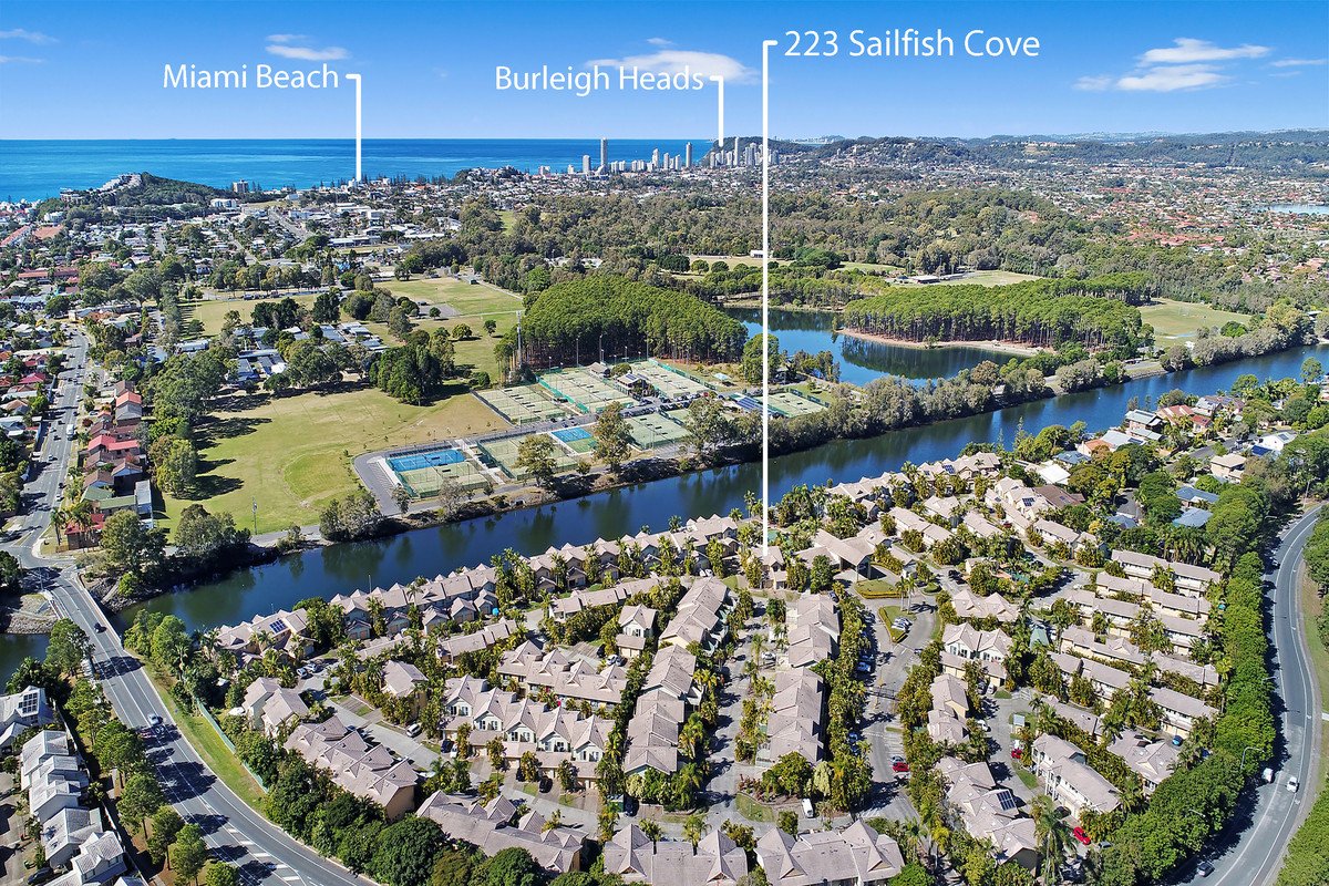 223/215 Cottesloe Drive Mermaid Waters 18