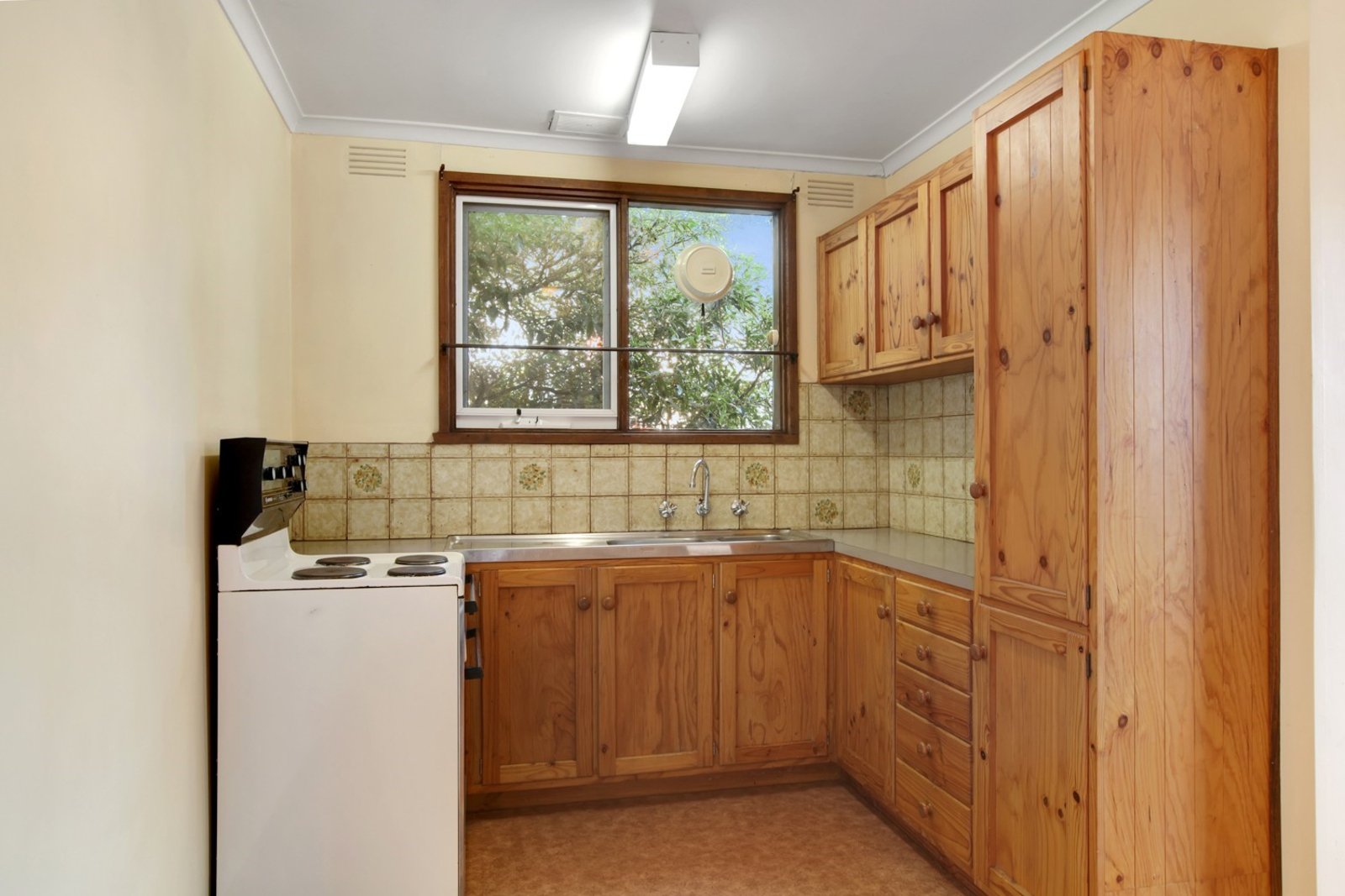 Gallery: 2/233 Dow Street