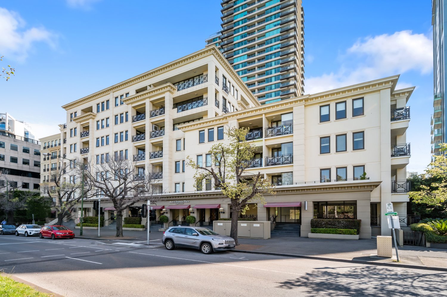 Gallery: 223/360 St Kilda Road
