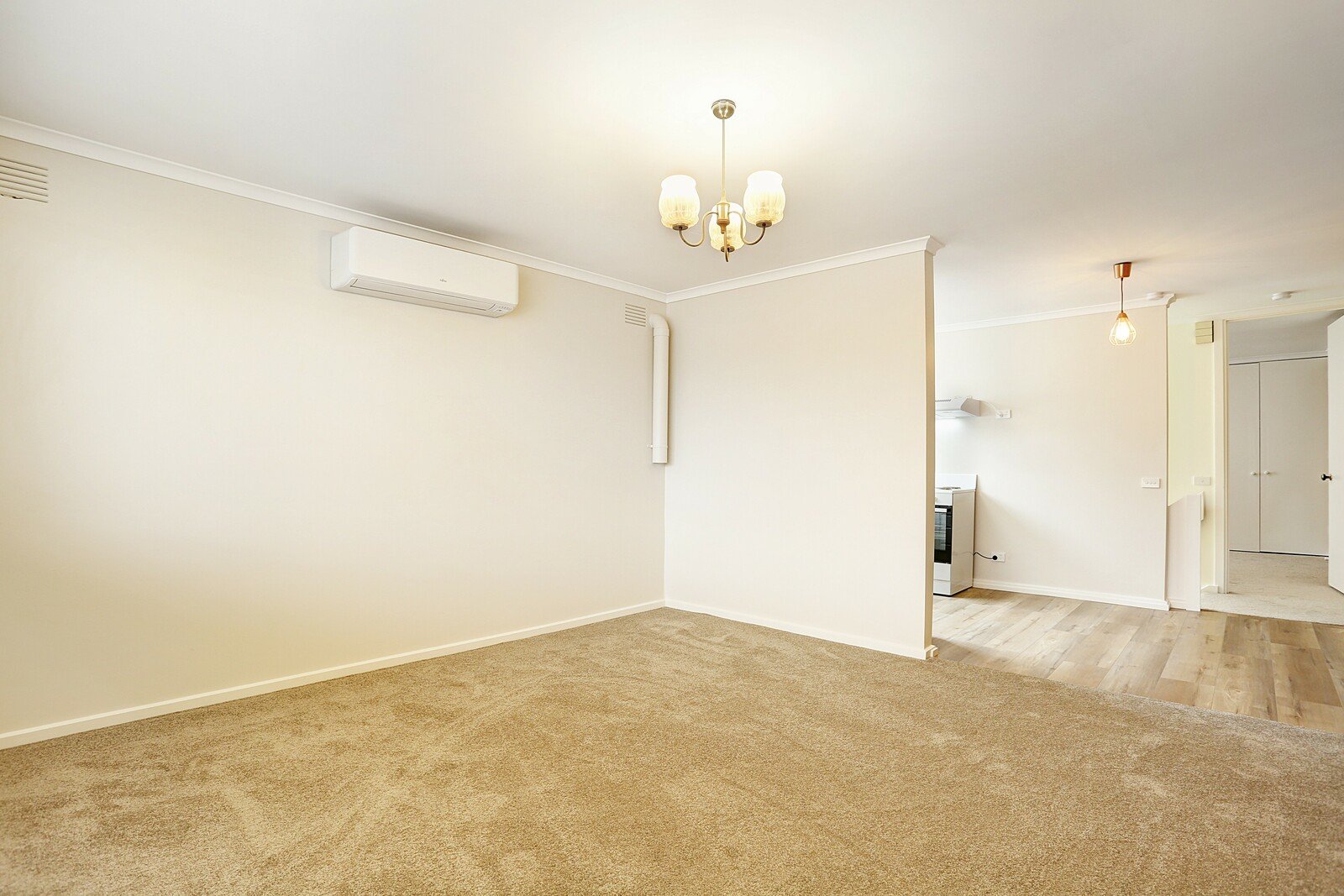 Gallery: 2/235 Dow Street