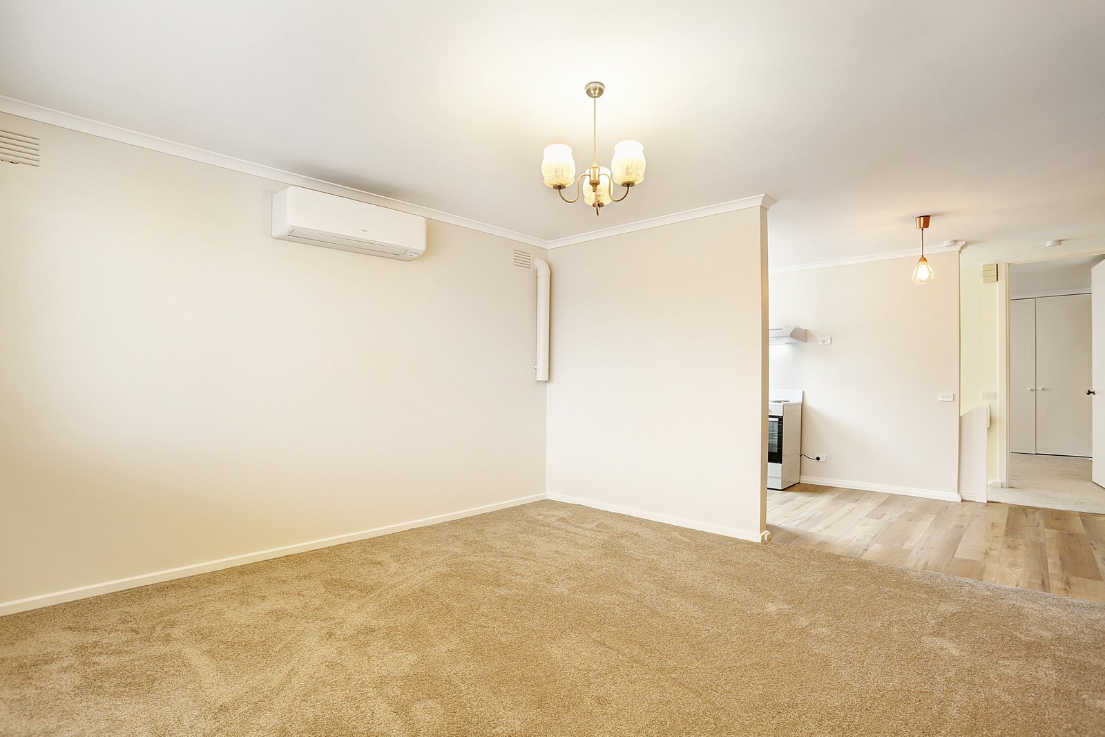 Gallery: 2/235 Dow Street