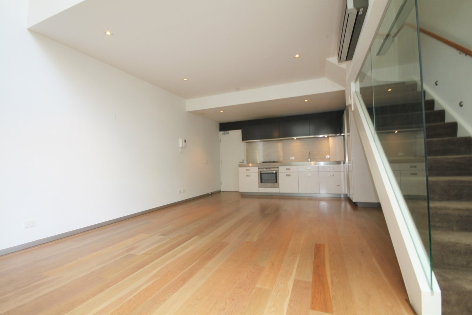 Gallery: 223/539 St Kilda Road