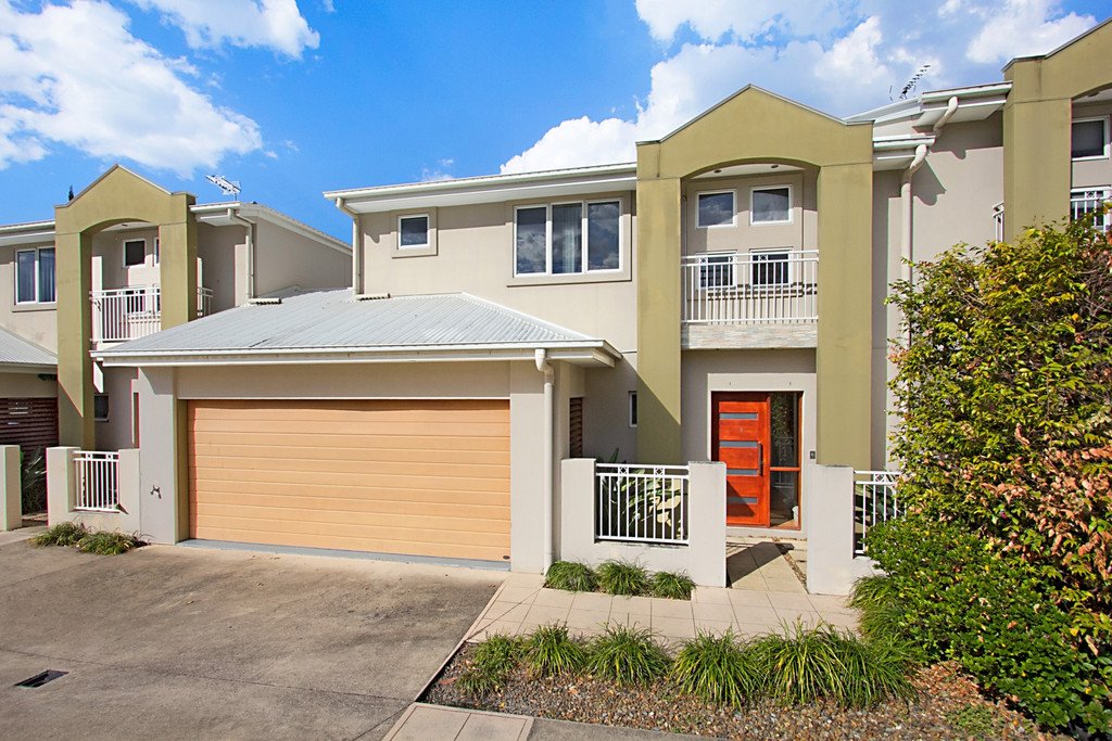 2/236 Queen Street SOUTHPORT 1