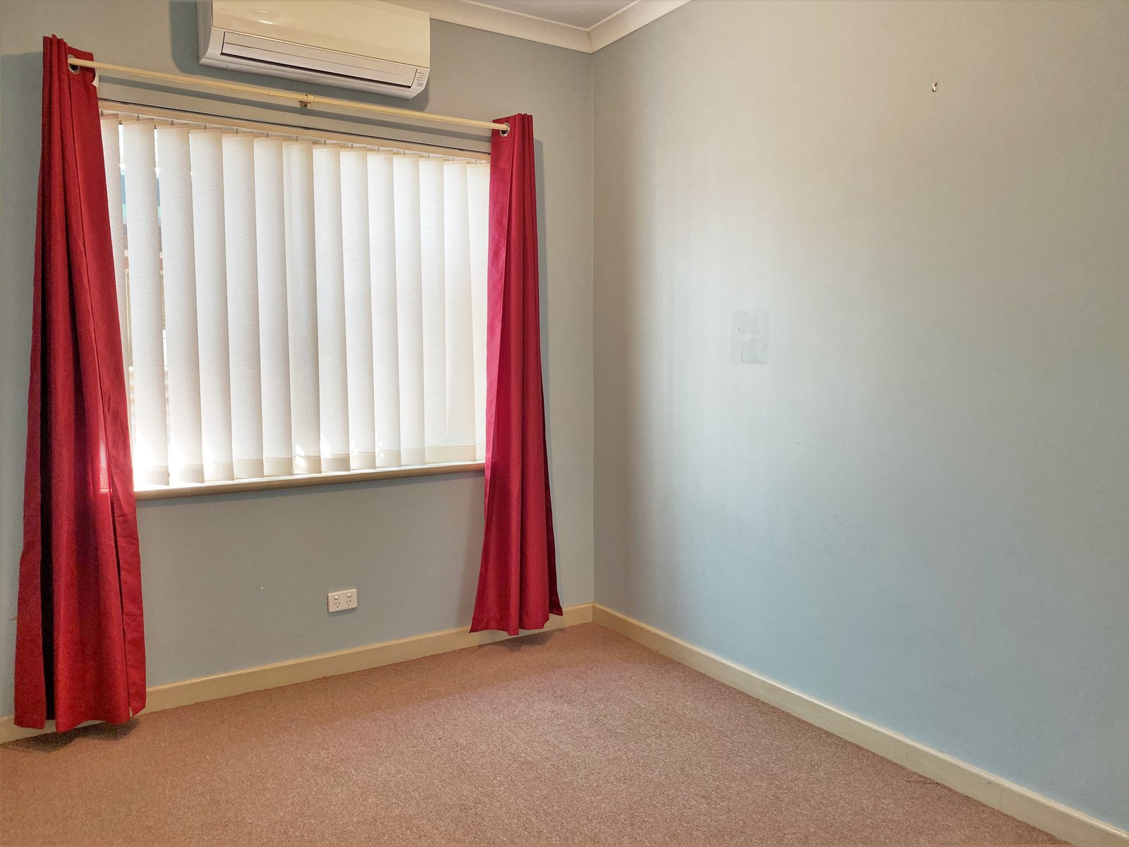 22/37 Taylor Road CABLE BEACH 8