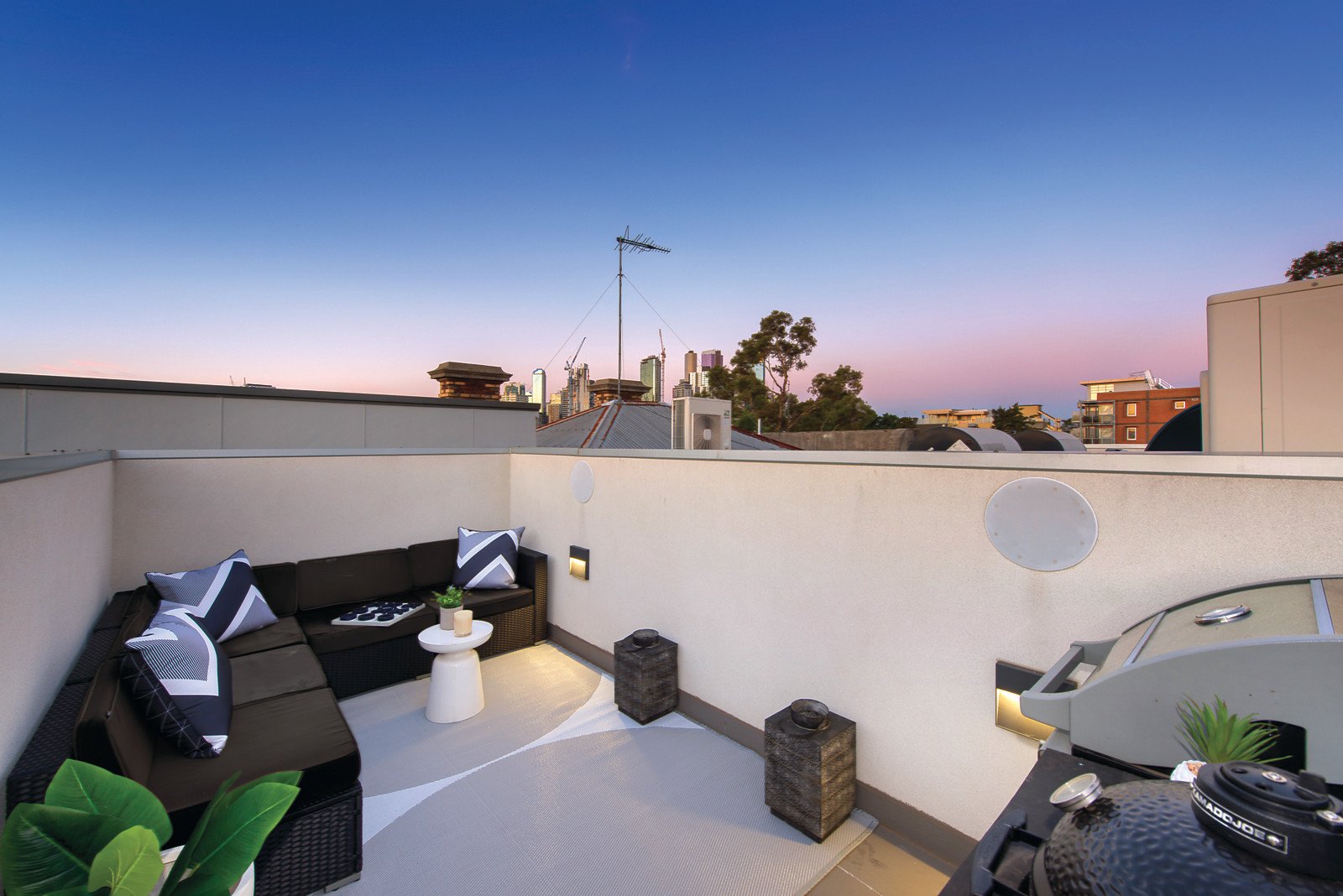 2/238 Ferrars Street, South Melbourne, VIC