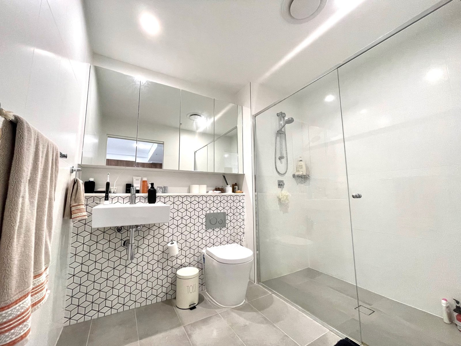 223/93 Regent Street KOGARAH 4
