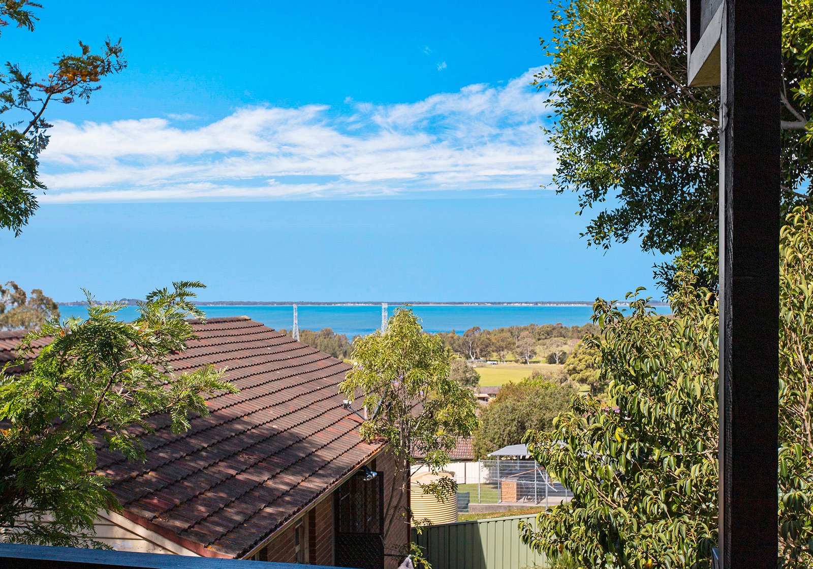 2/23a Wybalena Avenue KOONAWARRA 3