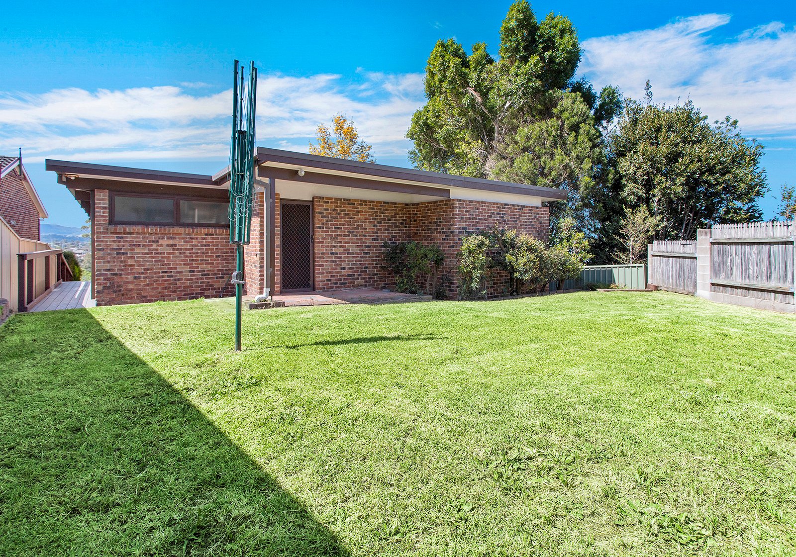2/23a Wybalena Avenue KOONAWARRA 12
