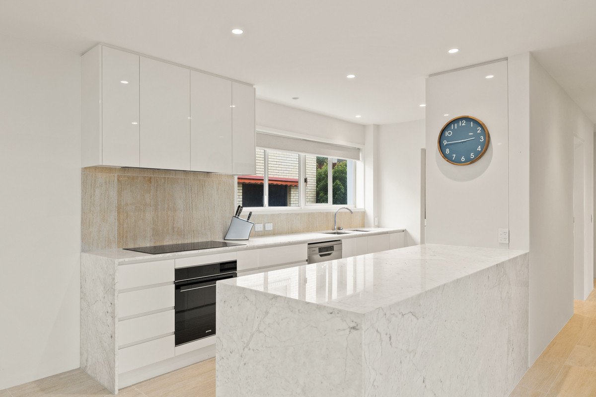 2/24 Brakes Crescent MIAMI 3