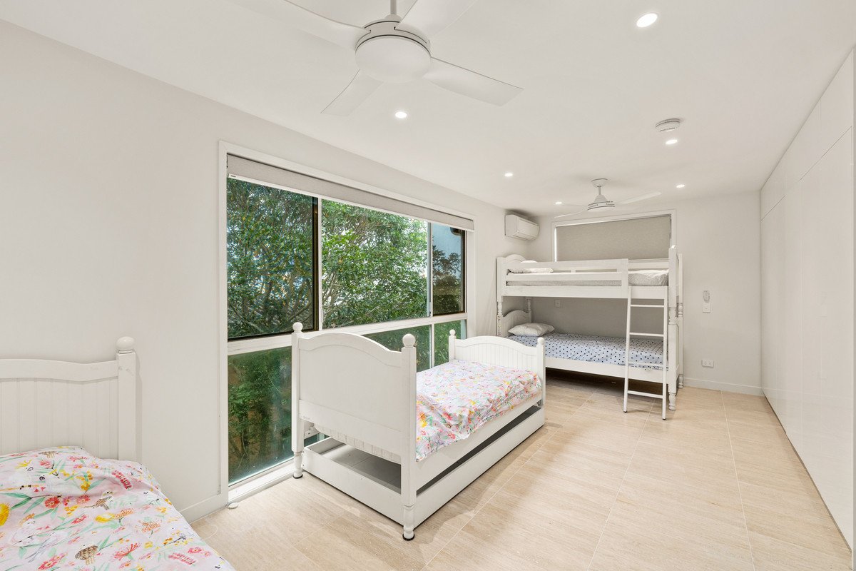 2/24 Brakes Crescent MIAMI 23