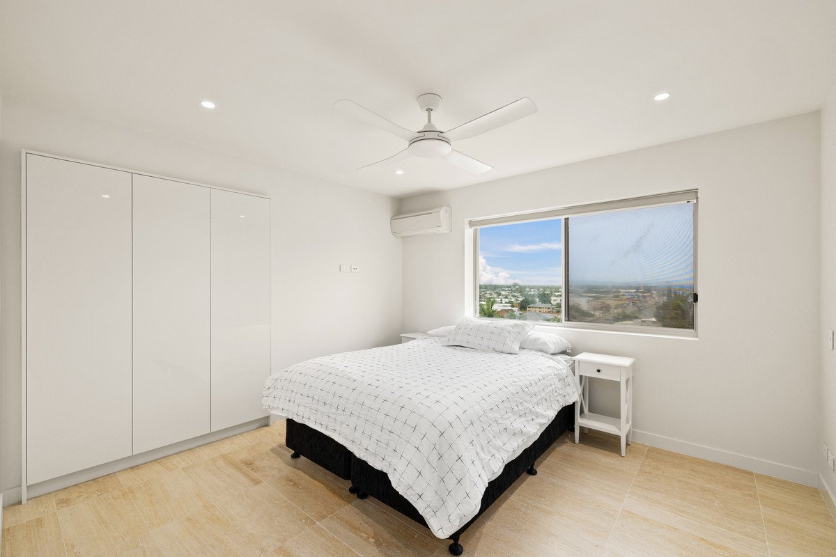 2/24 Brakes Crescent MIAMI 20