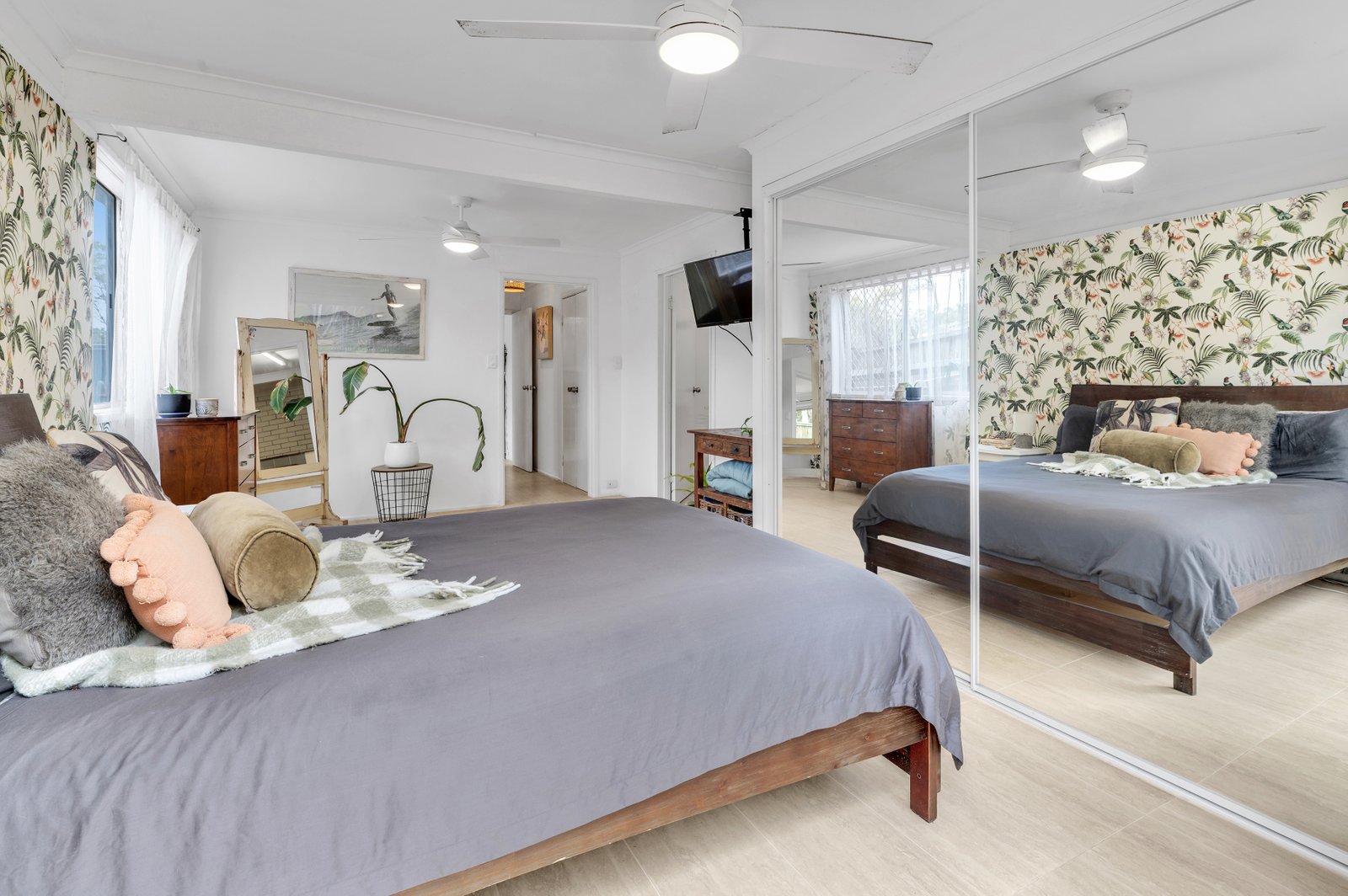 2/24 Corunna Crescent ASHMORE 19
