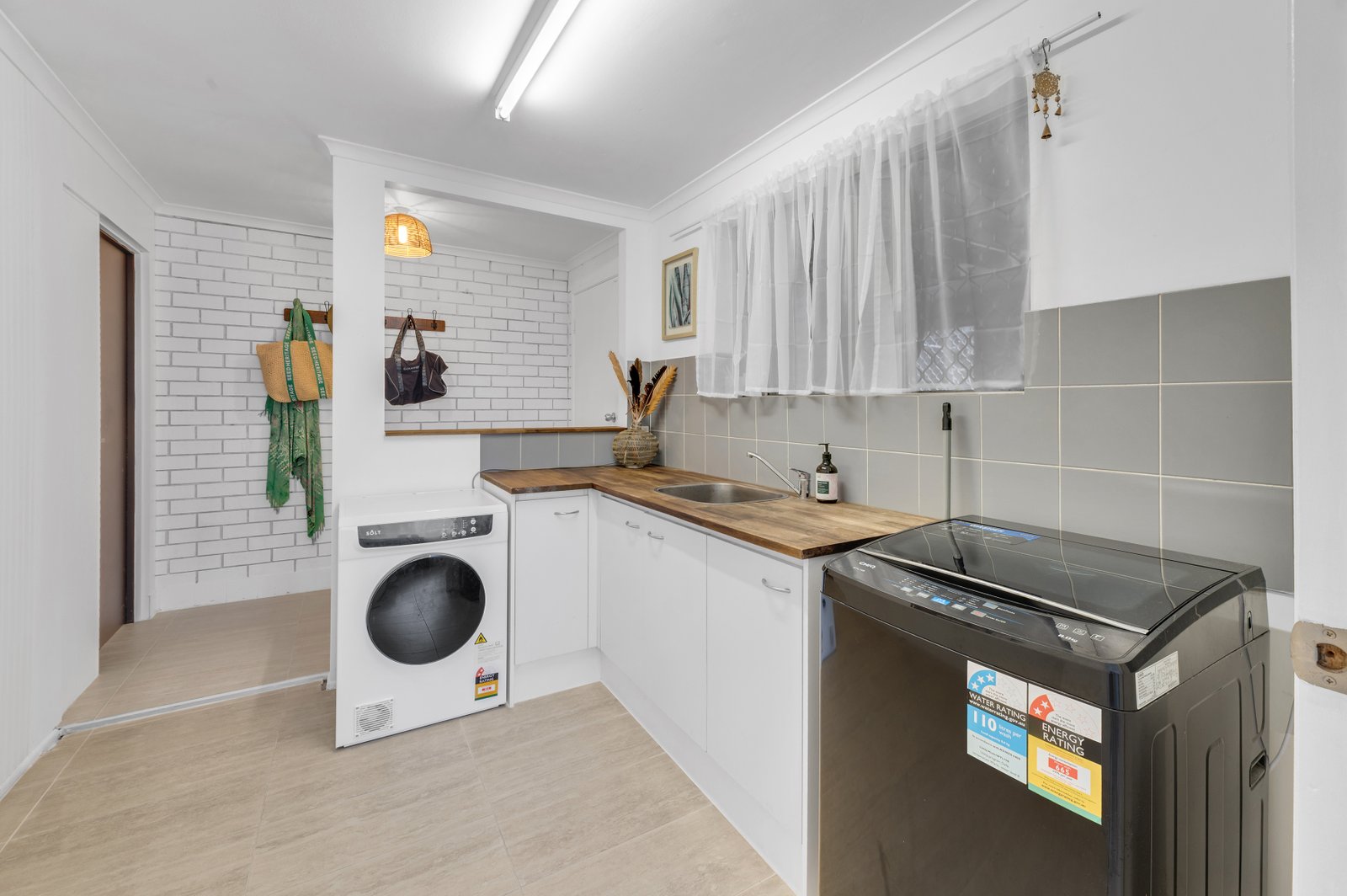 2/24 Corunna Crescent ASHMORE 23