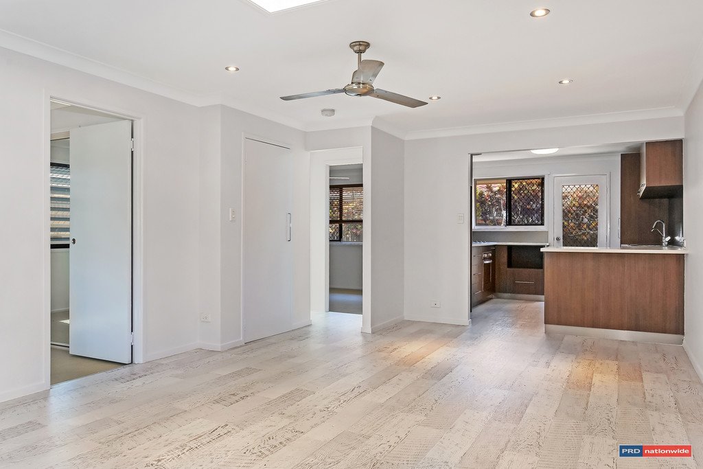 2/24 Doggett Drive MIAMI 4