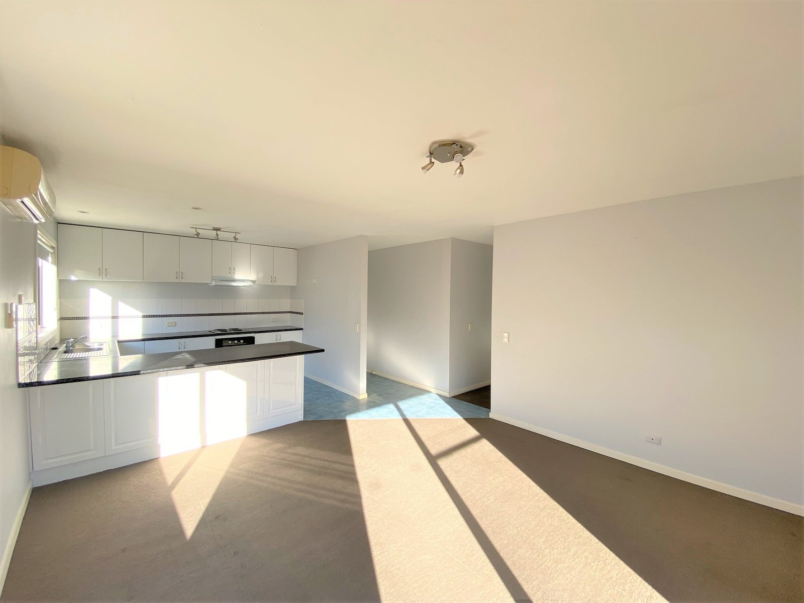 2/24 Elwick Road GLENORCHY 3