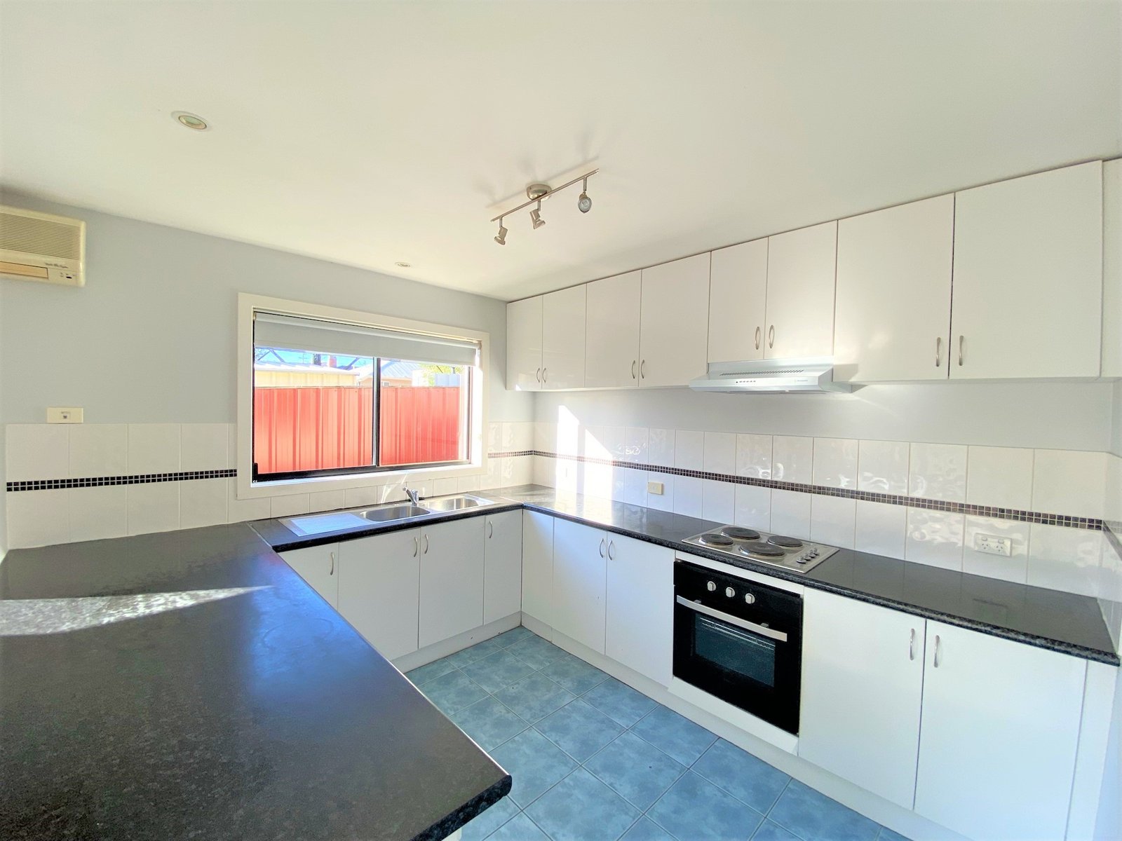 2/24 Elwick Road GLENORCHY 5