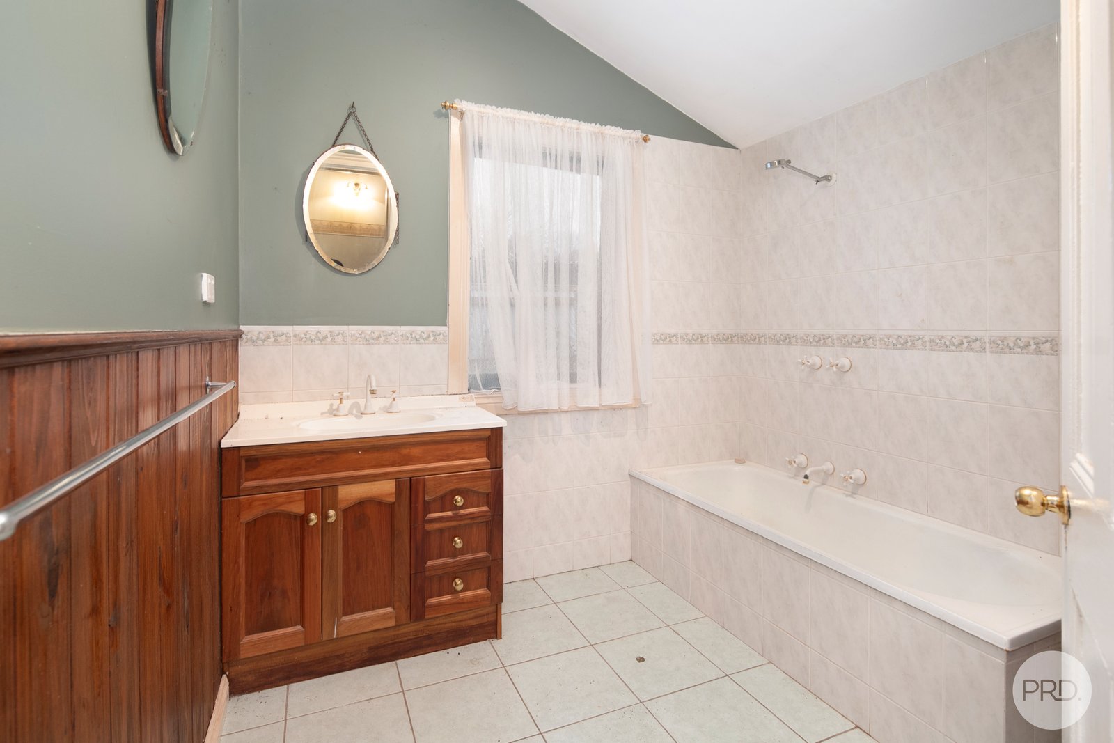 224 High Street LEARMONTH 11