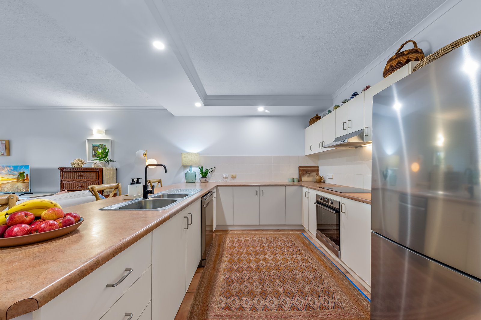 2/24 Island Drive CANNONVALE 4