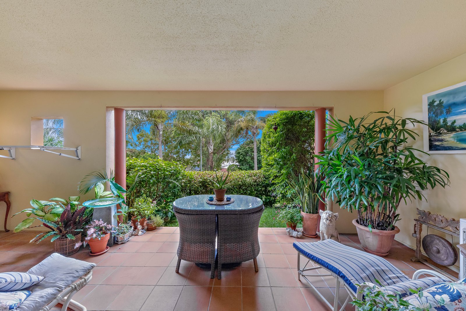 2/24 Island Drive CANNONVALE 2