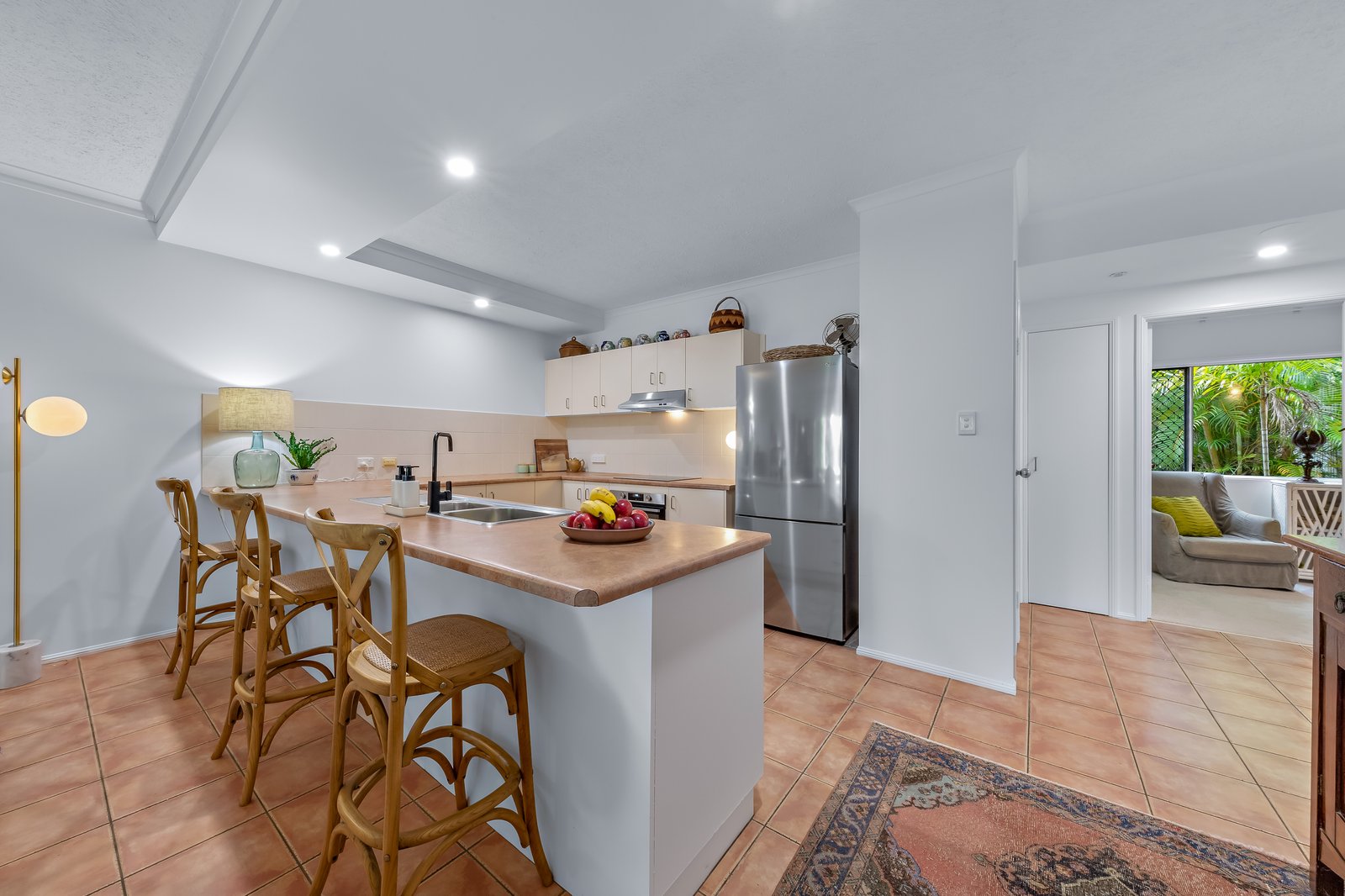 2/24 Island Drive CANNONVALE 6