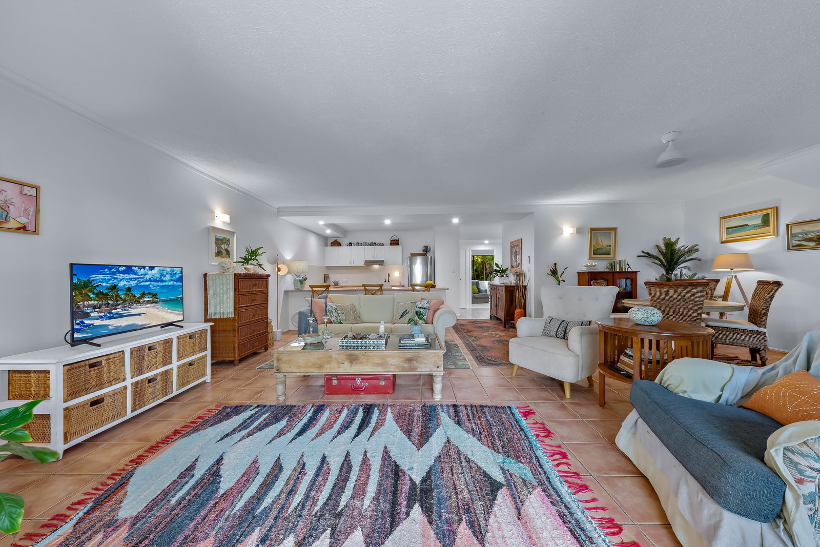 2/24 Island Drive CANNONVALE 11