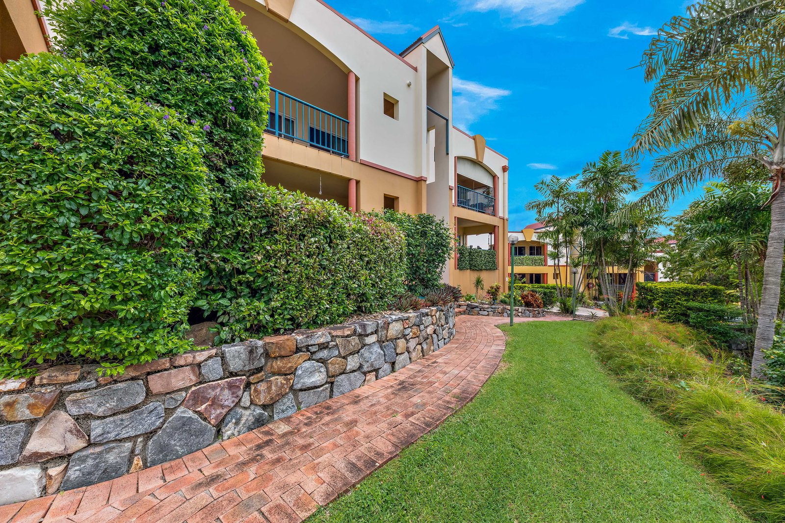 2/24 Island Drive CANNONVALE 13