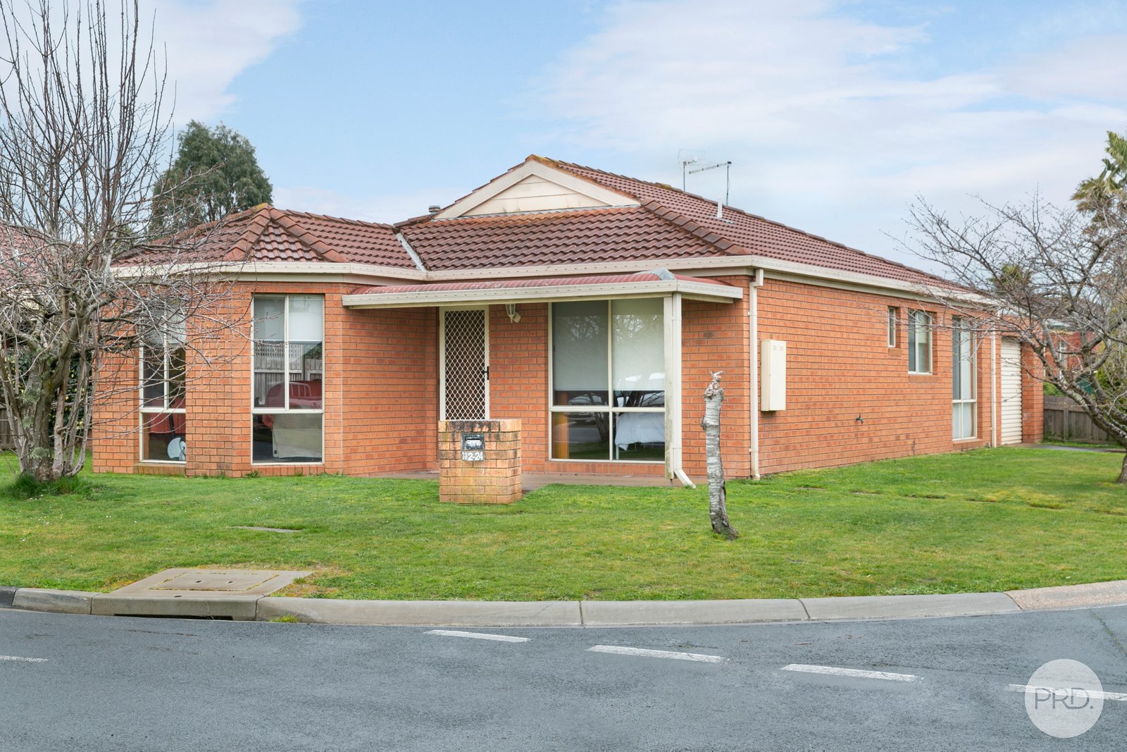 2/24 Jasmine Drive DELACOMBE 1