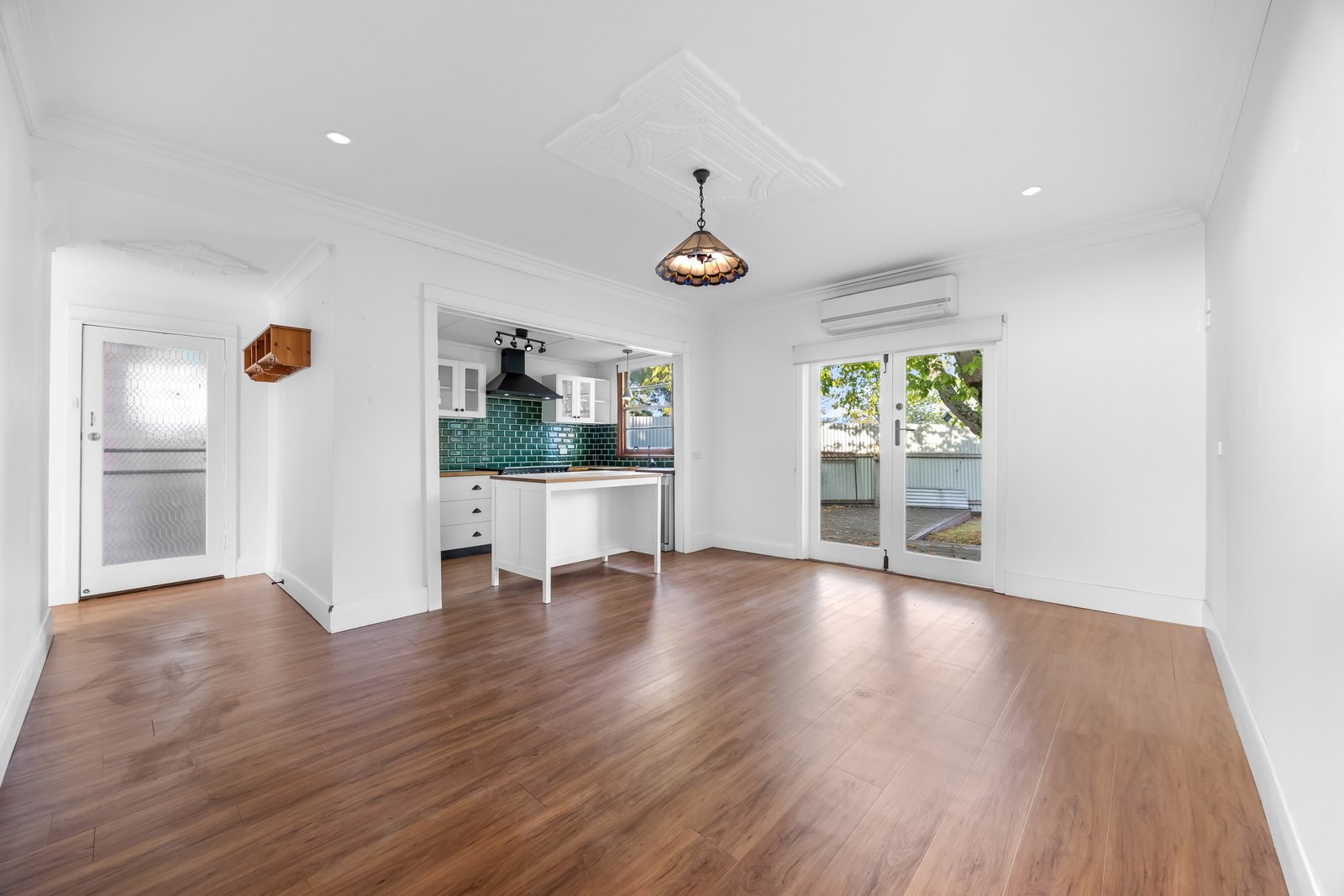 Gallery: 224 Lyons Street North