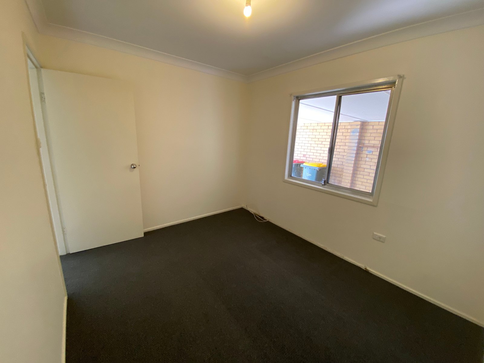 2/24 Manilla Road TAMWORTH 8