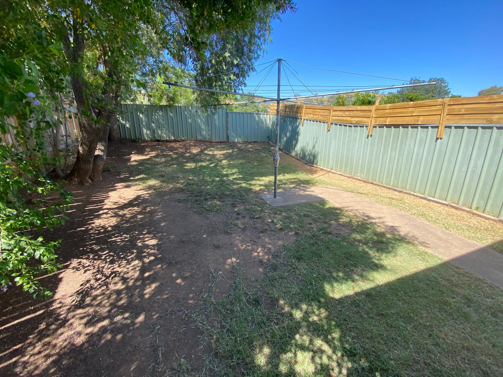 2/24 Manilla Road TAMWORTH 13