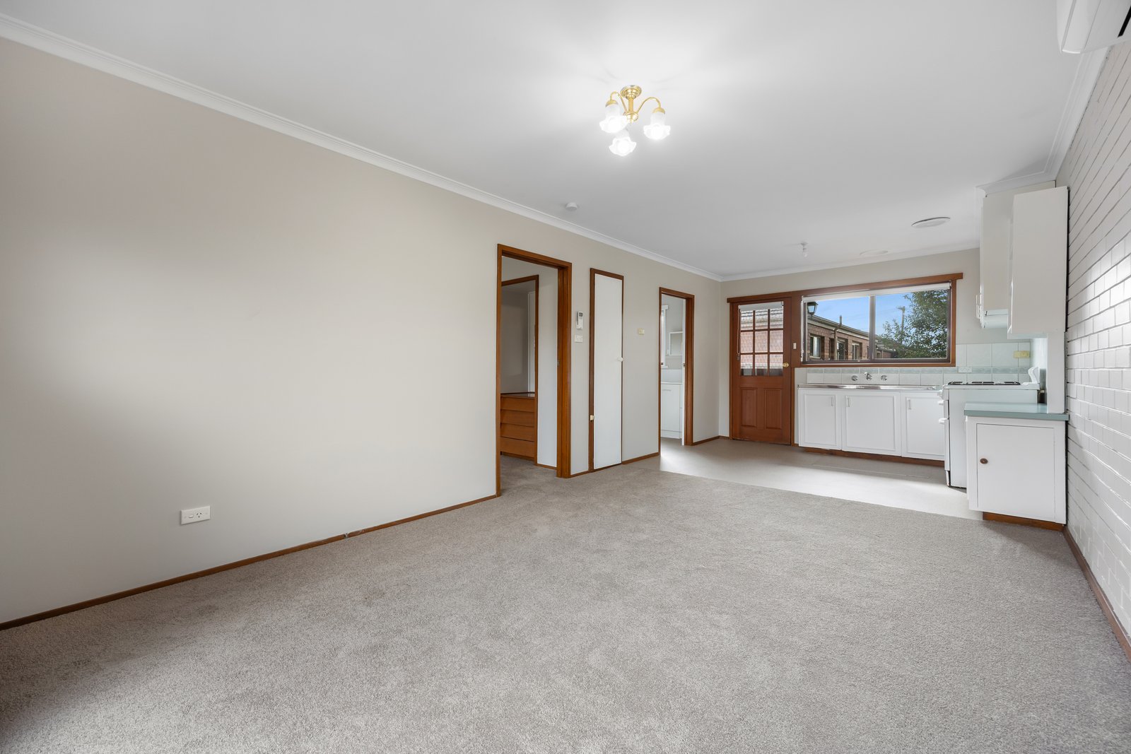 Gallery: 2/24 Molbray Street