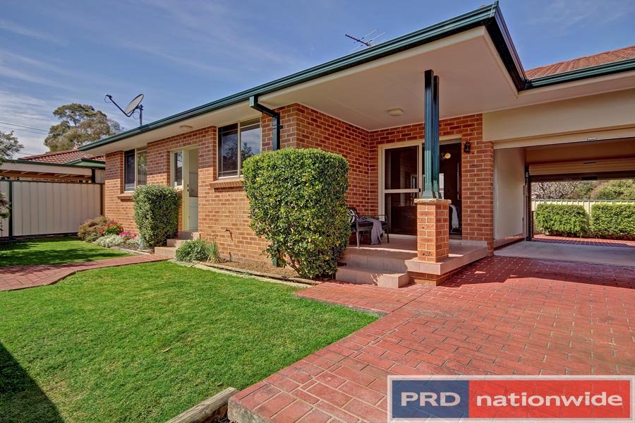 2/24 Myall Street OATLEY 1