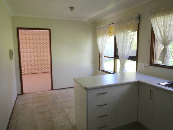 Gallery: 2/24 Nursery Avenue