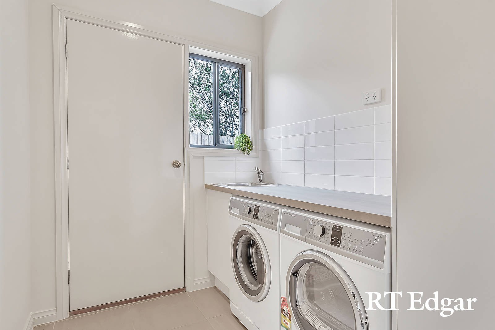 Real Estate and Property in 2/24 Sutton Street, Riddells Creek, VIC