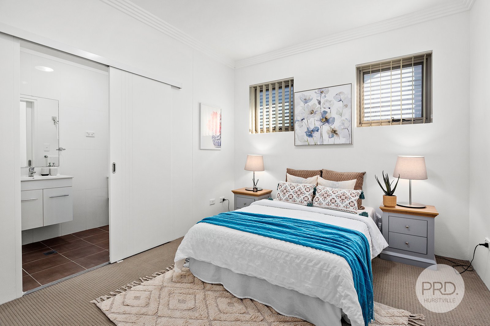 2/24 The Avenue HURSTVILLE 4