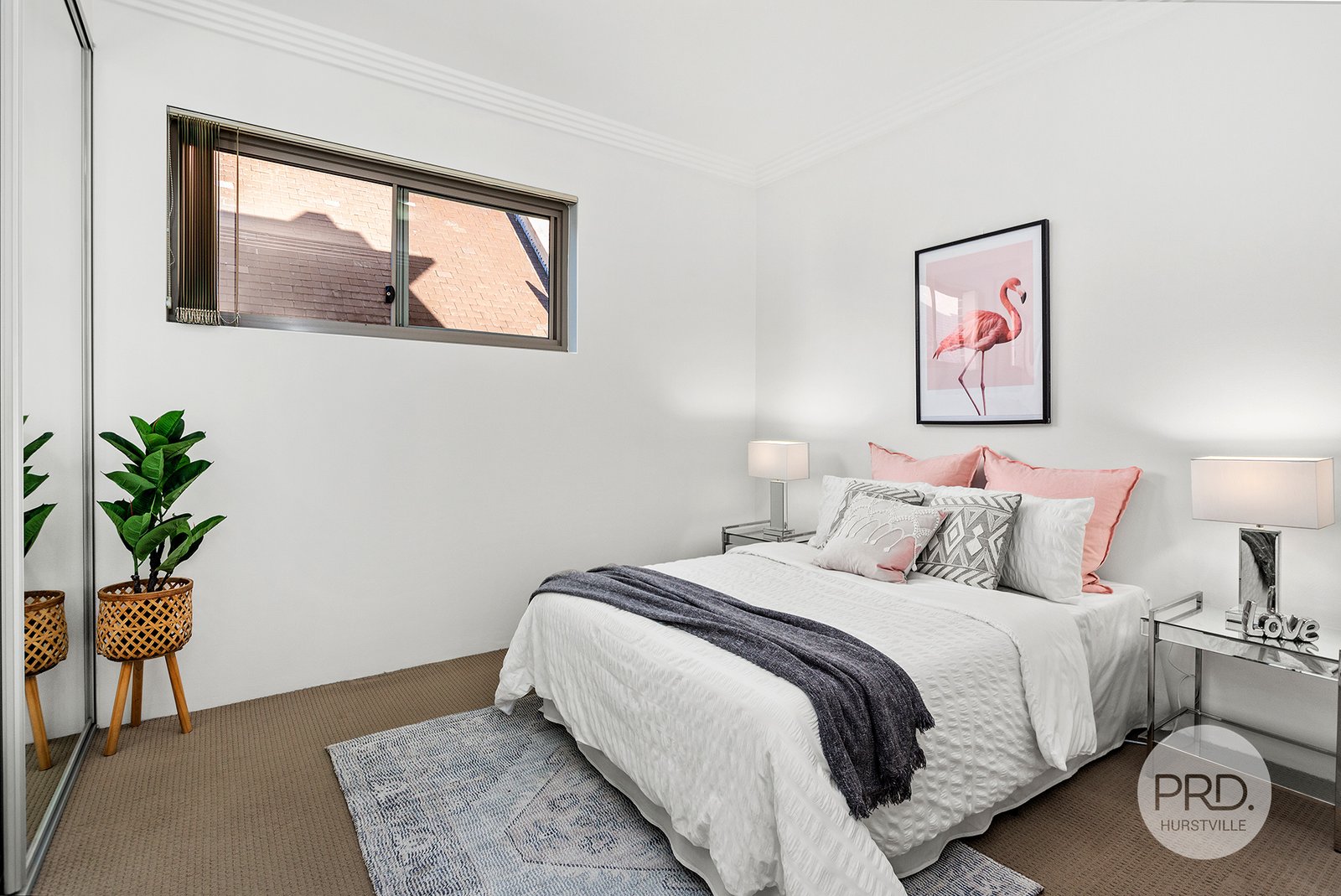 2/24 The Avenue HURSTVILLE 5