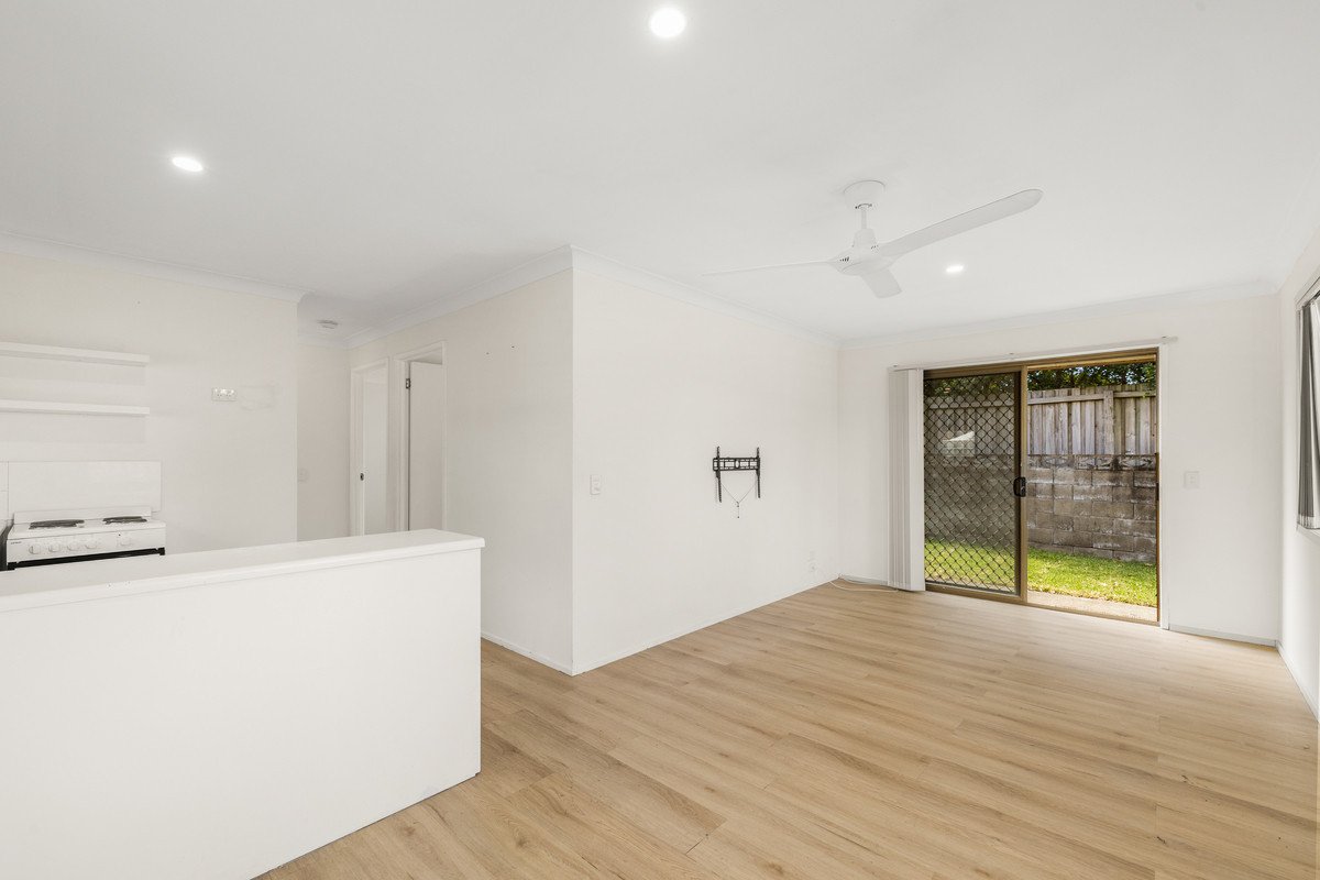 2/24 West Wyberba Street Tugun 2