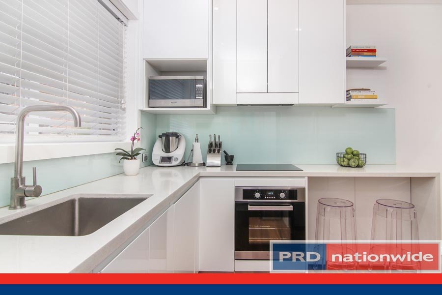 2/24 Wonoona Parade East  OATLEY 1