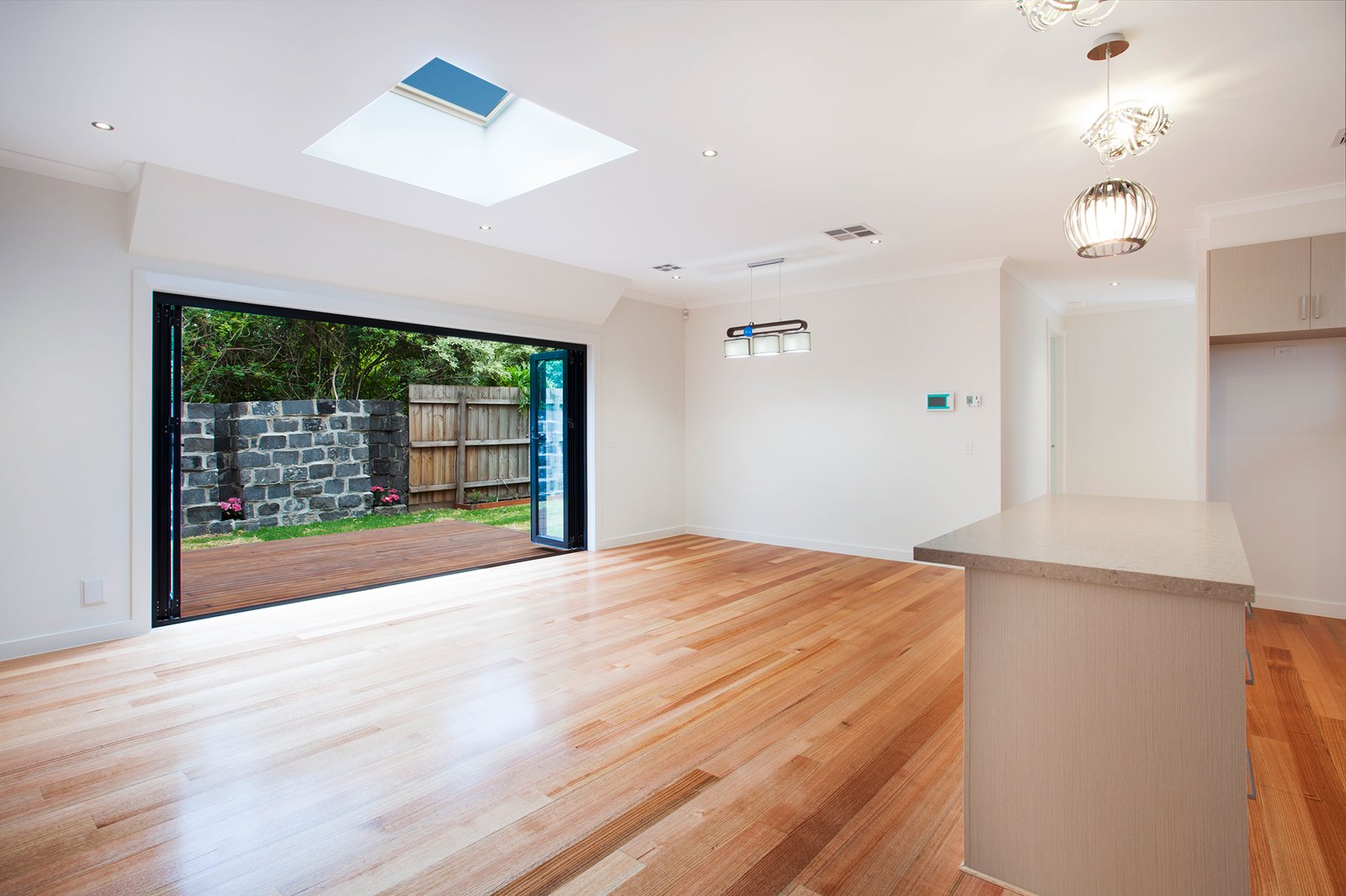 Gallery: 2/24 Woornack Road