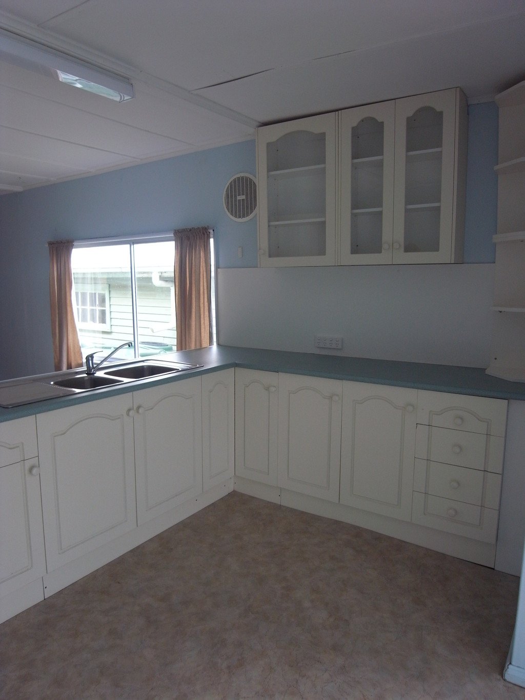 2241 Batlow Rd  LAUREL HILL 3