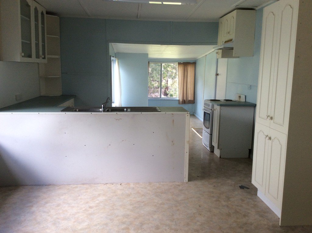 2241 Batlow Rd  LAUREL HILL 5