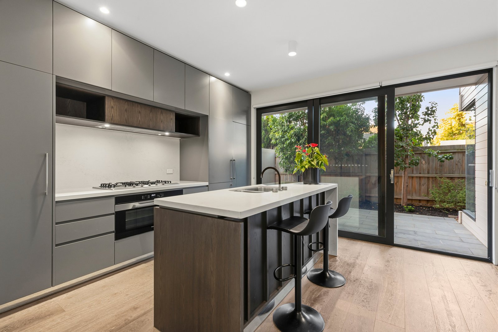 2/241 Bluff Road, Sandringham, 3191